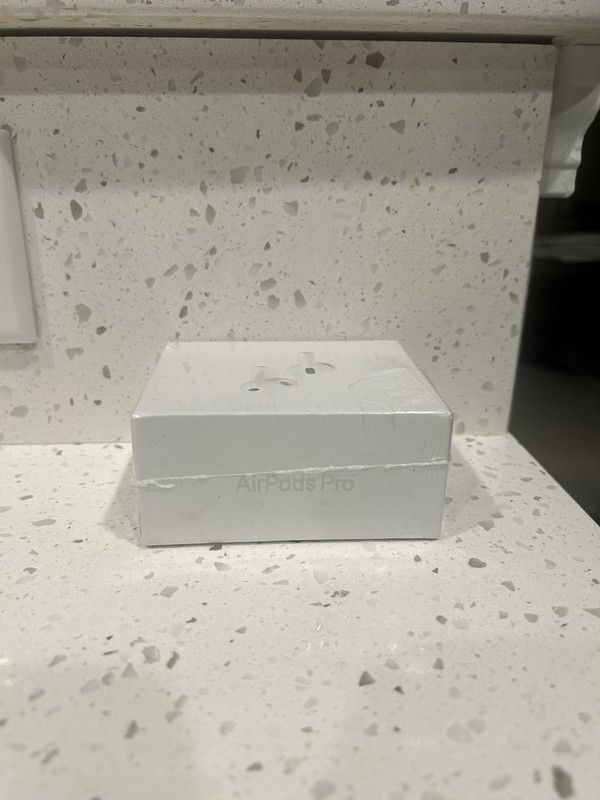 Apple AirPods Pro 3rd Gen Earbuds USB-C Active Noise Cancelling gallery
