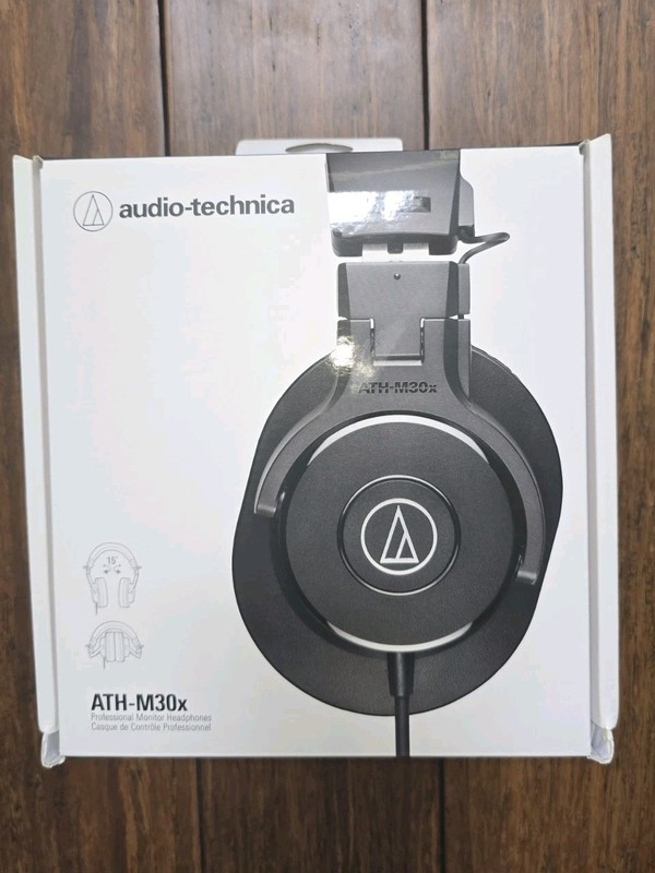 Audio-Technica ATH-M30x Black Wired Over-Ear Headphones 40mm 3m Foldable