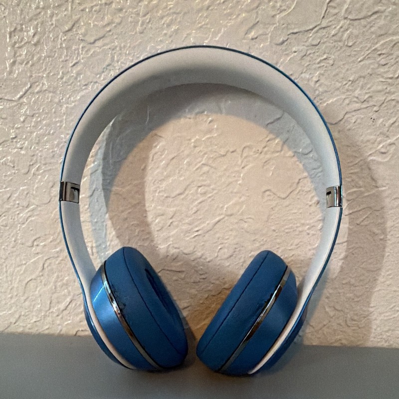 Beats by Dr. Dre Solo On-Ear Headphones 3.5mm Jack Blue/White