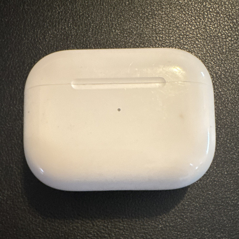 Apple AirPods Pro White Charging Case A2190