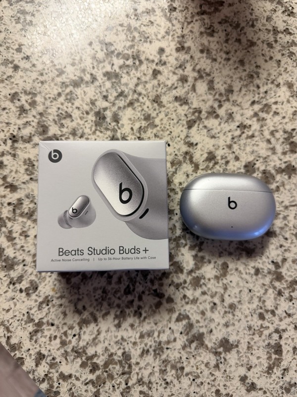 Beats Studio Buds +