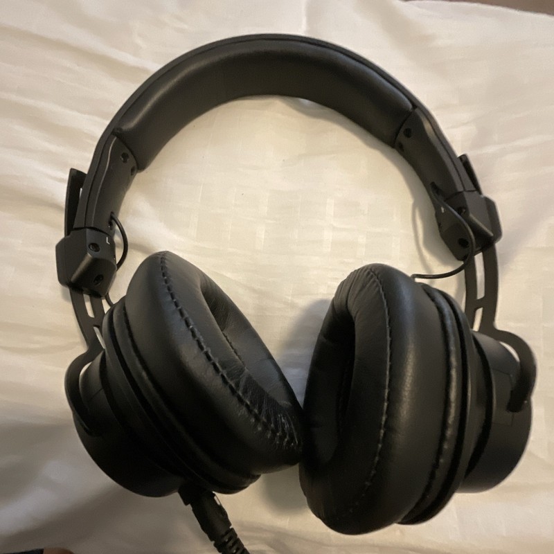 Audio-Technica ATH-M50x Black Over-Ear Wired 3.5mm 45mm Closed-Back