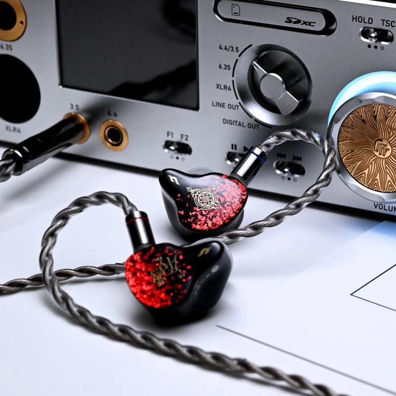 TANGZU Nezha Latest Flagship-level IEMs 6BA + 1PZT Multi-Driver In-Ear Monitor gallery