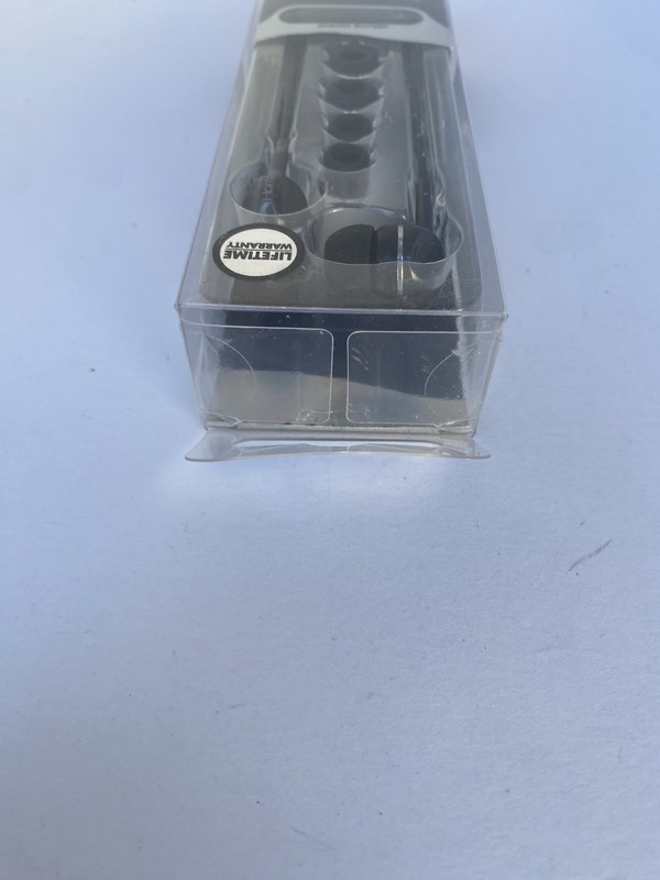 iHOME Noise Isolating Earbuds iB6 Black In-line Volume Control Powerful Bass gallery