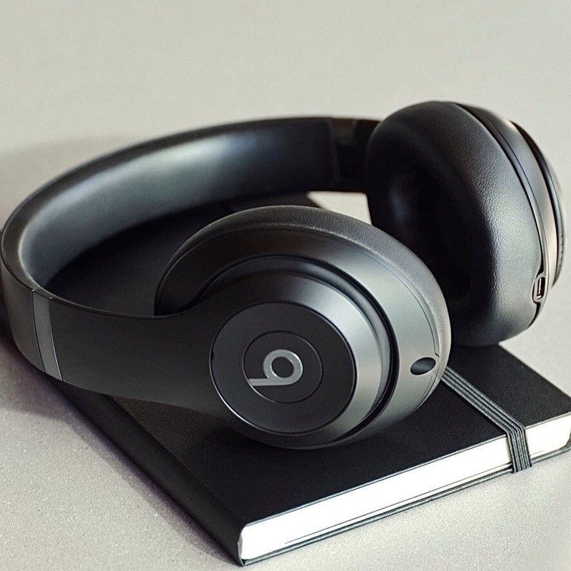 NEW SEALED - Beats Studio Pro Wireless Bluetooth Headphones Beats Dre - Black gallery