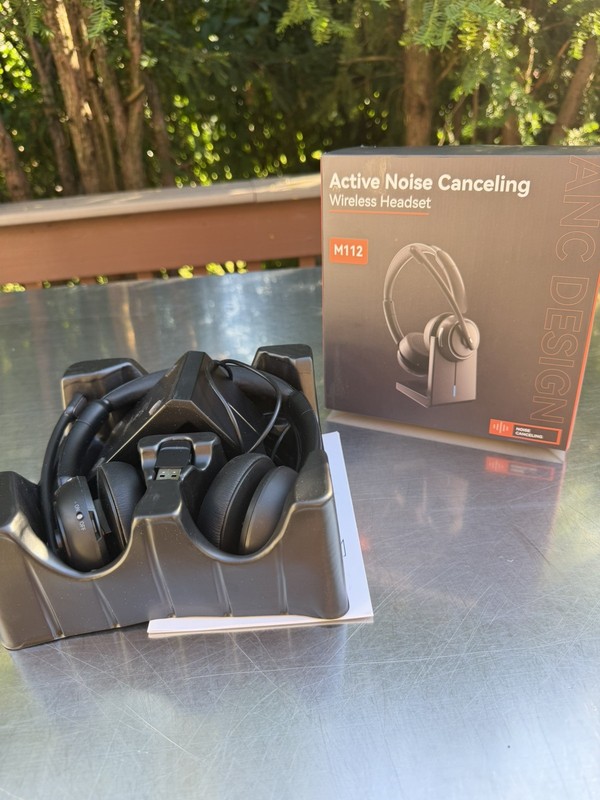 ANC Active Noice Cancelling Wireless Bluetooth Headset M112