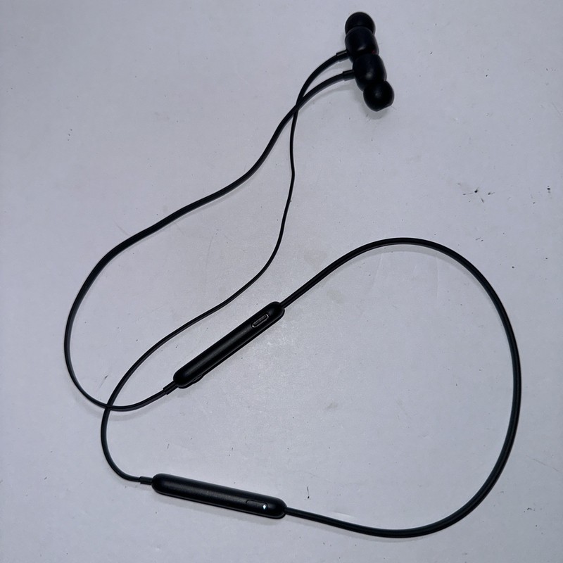 Beats by Dr. Dre Flex Wireless In-Ear Headphones – Black (WORKS GREAT)