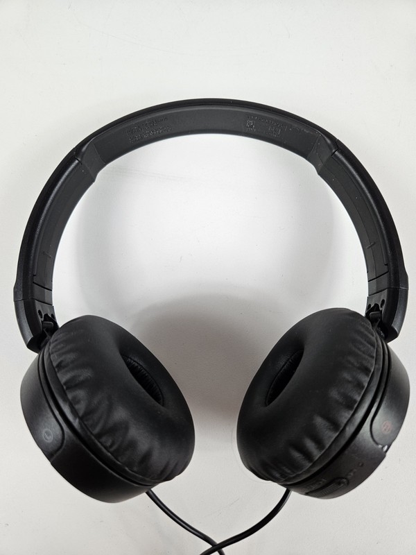 Sony MDR-ZX110NC Noise Cancelling Headphones MDRZX110NC Black TESTED EUC! gallery