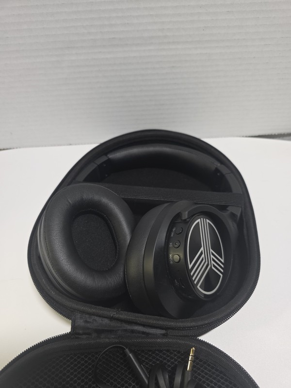 TrebLab Z2 Wireless Ear-Cup Headphones, Noise Cancelling Bluetooth, Black