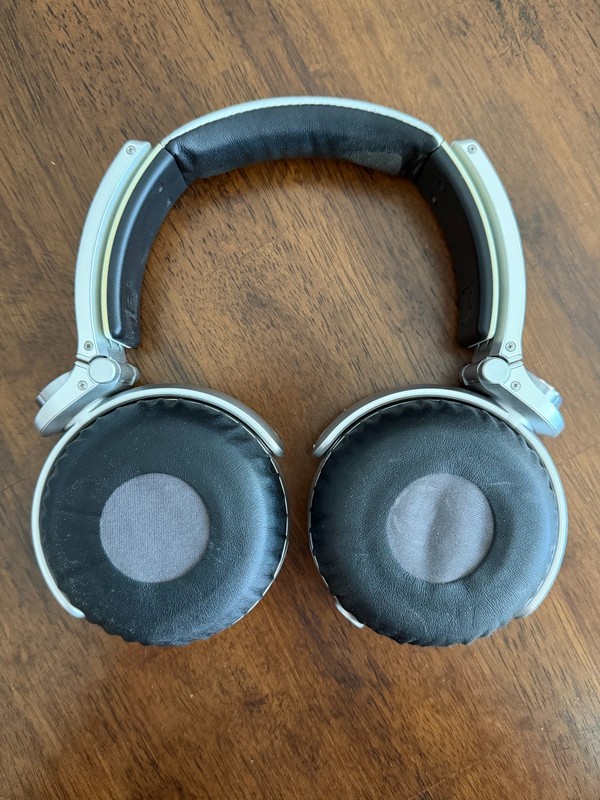 Sony MDR-X10 Headphones Simon Cowell X Edition - Excellent Cond, original owner gallery