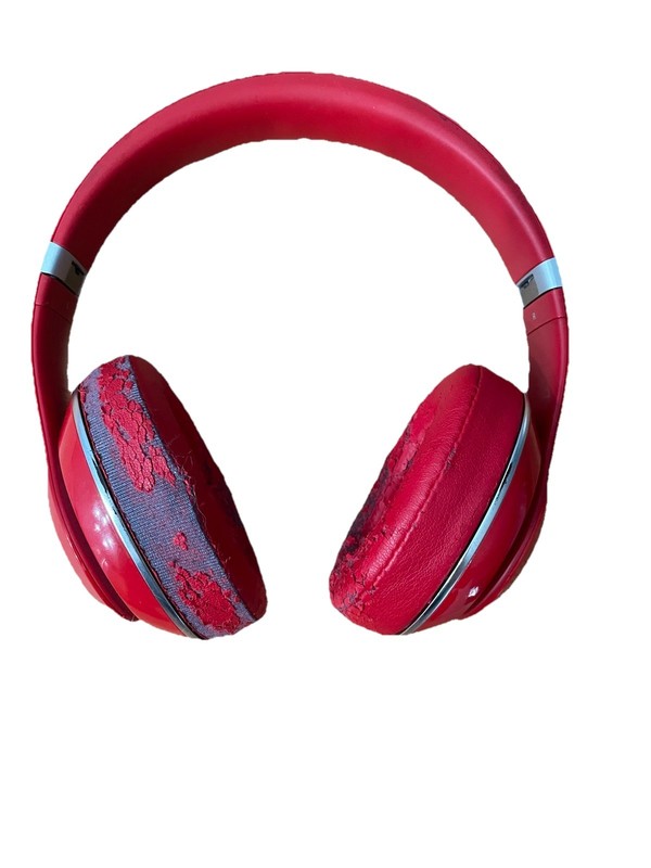 Beats By Dre Studio Red Plastic Deteriorating Flaking Off Ear Pads Sound Good