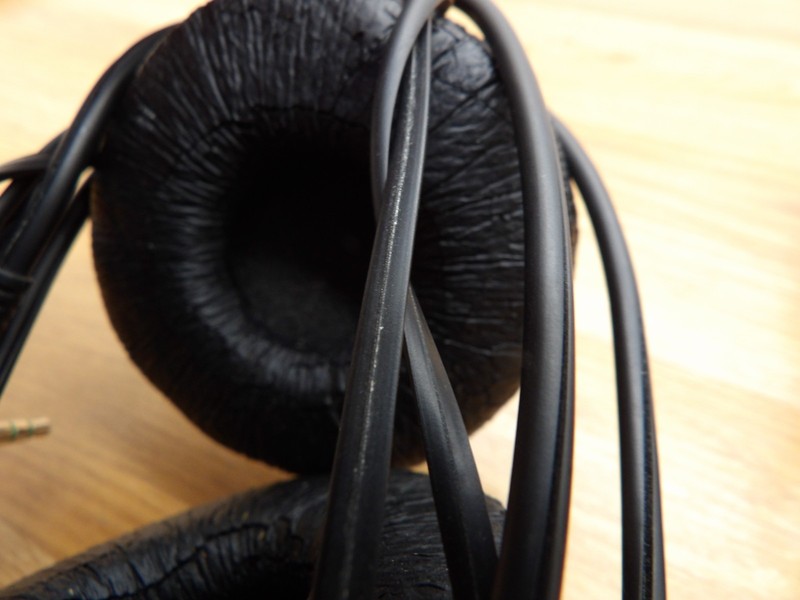 Lot Of 2 Sony MDR-ZX100 Stereo Headphones Black Tested & Works-FREE SHIPPING! gallery