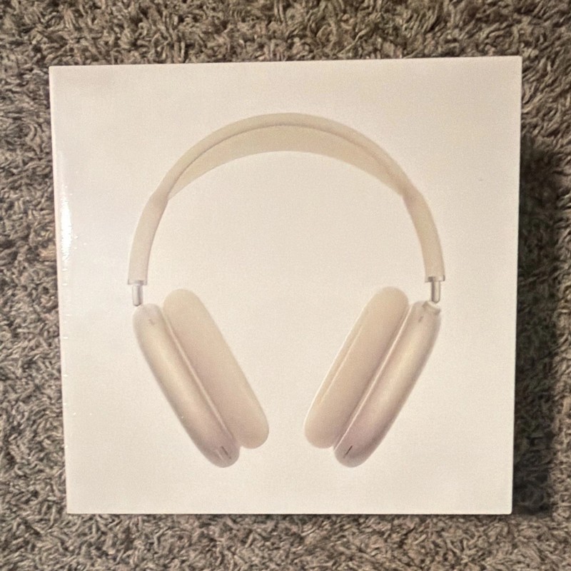 Apple AirPods Max Over-Ear USB-C Headphones w/ Smart Case, Midnight New