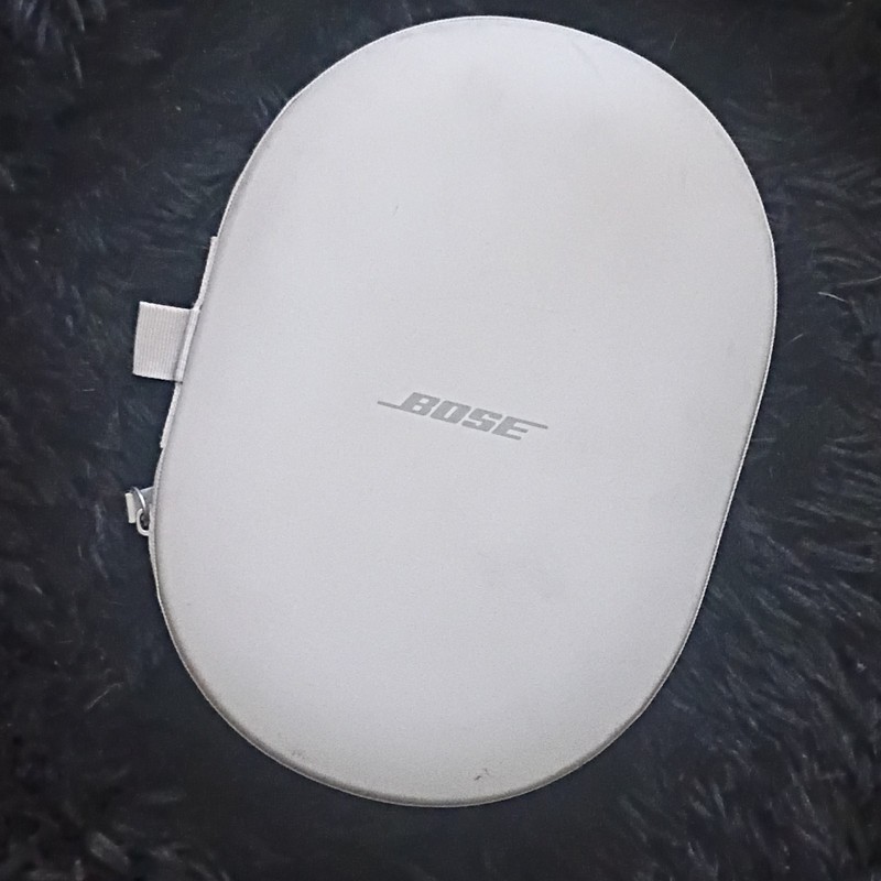 Bose QuietComfort Wireless Noise Cancelling Over-Ear Headphones, White