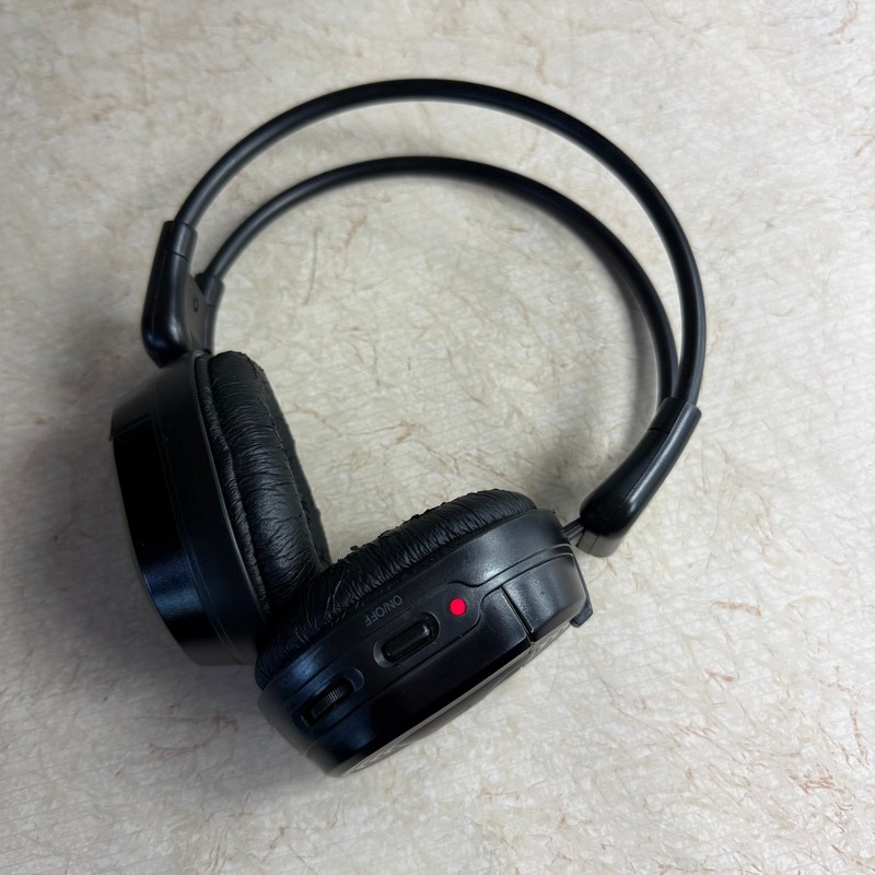 Wireless IR Headphones for Car DVD Player – Folding Design – Tested Works gallery