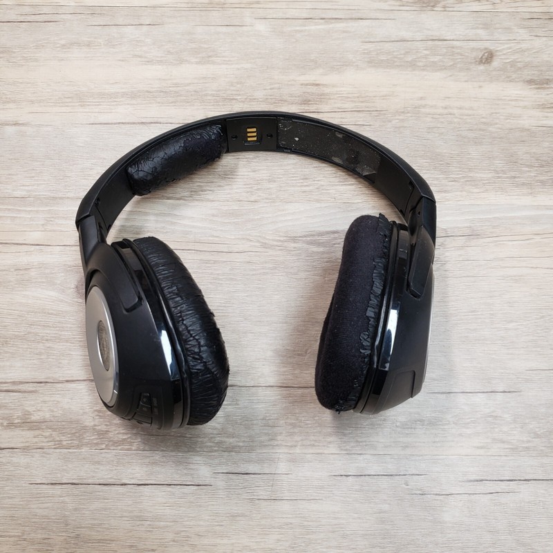 Sennheiser HDR 170 Wireless Stereo Headphones NO DOCK*Untested*Pads Peeling/Miss