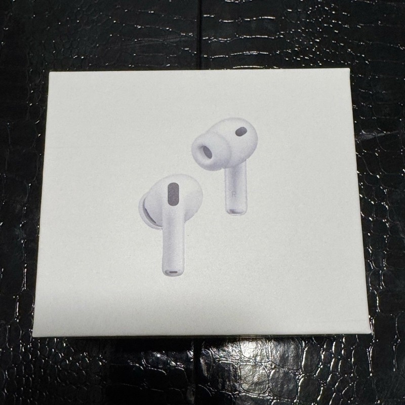 Apple Airpods Pro 3 Wireless Active Noise Cancelling Earbuds