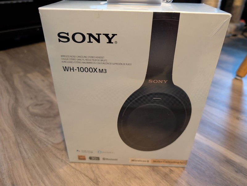 Sony WH-1000XM3 Wireless Noise Canceling Over Ear Headphones Blk New Sealed aptX