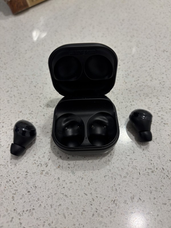Samsung Galaxy Buds Pro Bluetooth Wireless In-Ear Earbuds Mic Case Black gallery