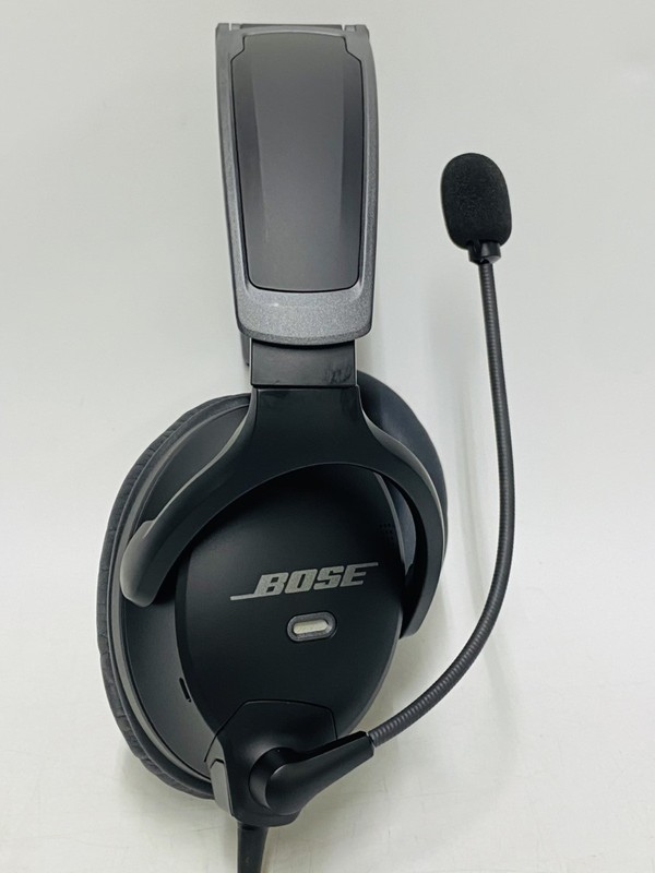 Bose A30 Aviation Headset with Bluetooth (UD8030659) gallery