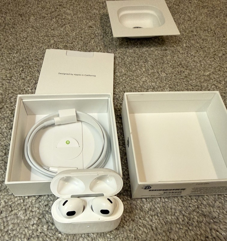 Apple AirPods 3rd Gen Bluetooth Wireless In-Ear Earbuds All Accessories w/ Box