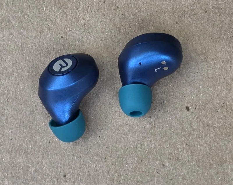 Raycon E25 The Everyday True Wireless Earbuds Only – Blue.