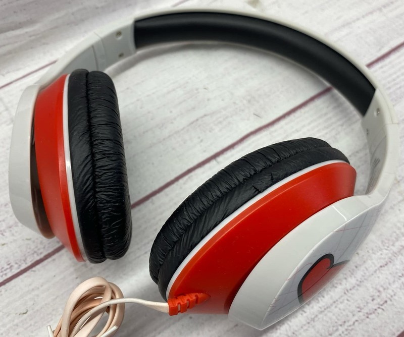 iHome - eKids Super Mario Odyssey Co Branded Wired Headphones - Red & White gallery