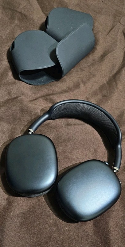 Apple AirPods Max Midnight Headphones with AppleCare+