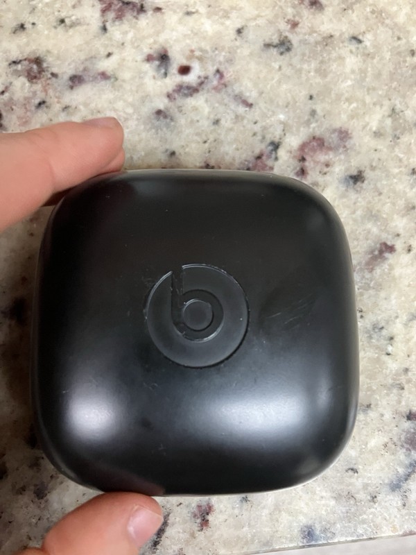 Genuine Powerbeats Pro by Dr. Dre Replacement Charging CASE OEM Apple A2078 OEM! gallery