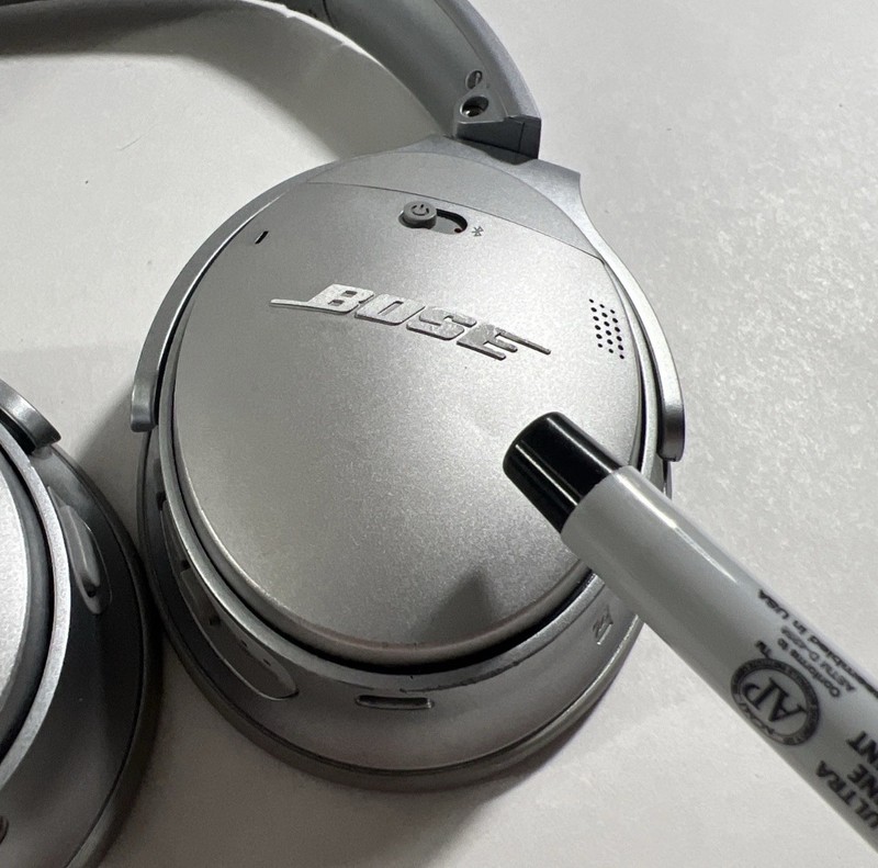 Bose QuietComfort 35 II Wireless Bluetooth Headphones N/Cancelling (NO EAR PADS) gallery