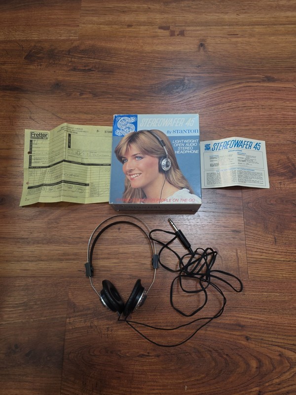 Vntg Stanton Stereowafer 45 Headphones Retro Walkman Boxed TESTED WORKS Receipt