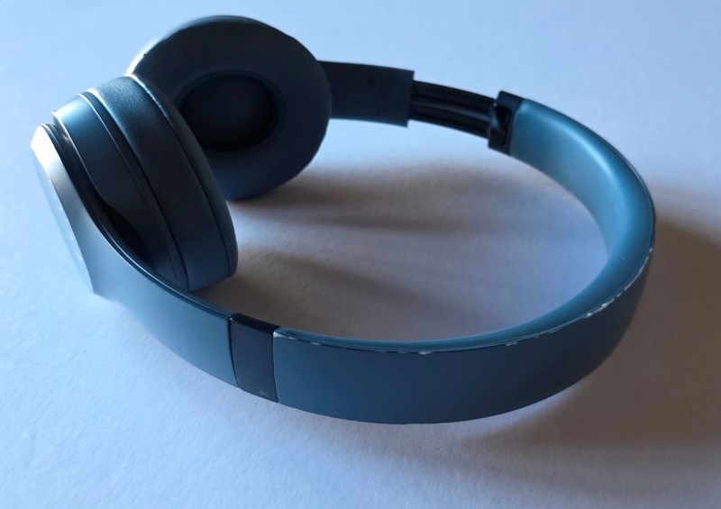 DEFECTIVE Slate Blue Beats Solo 4 Wireless Headphones - ONE SIDE AUDIO & STUCK gallery