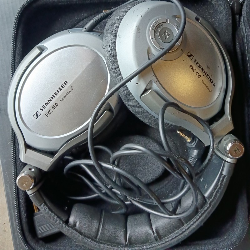 Sennheiser PXC 450 Black & Silver Noise Cancelling Wired Over-Ear Headphones