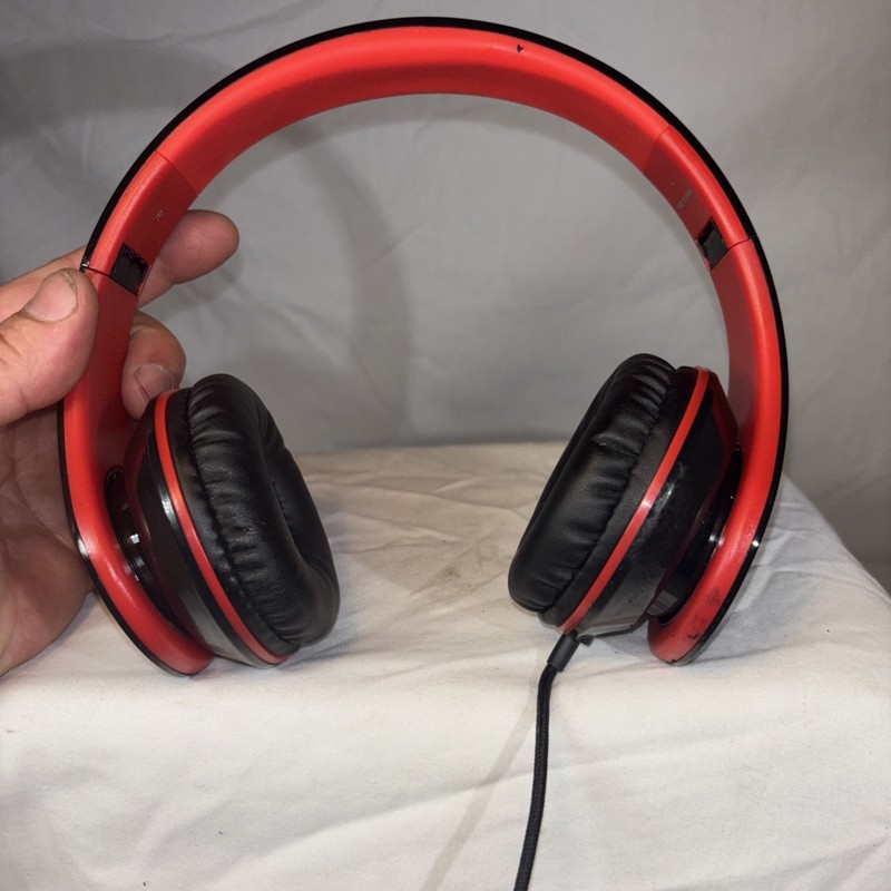 Ailihen 160 Adult Red Headphones EUC