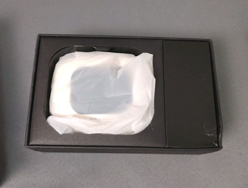 Erazer Wireless Earbud XP2 White New Open Box gallery