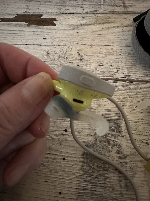 bose Soundsport Earbuds Green Grey With Case Work Great gallery