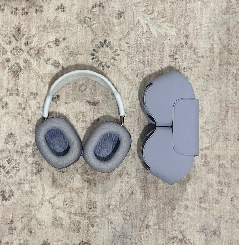 Apple AirPods Max Bluetooth Over-Ear Noise Cancel Headphones Purple A3184 USB-C gallery