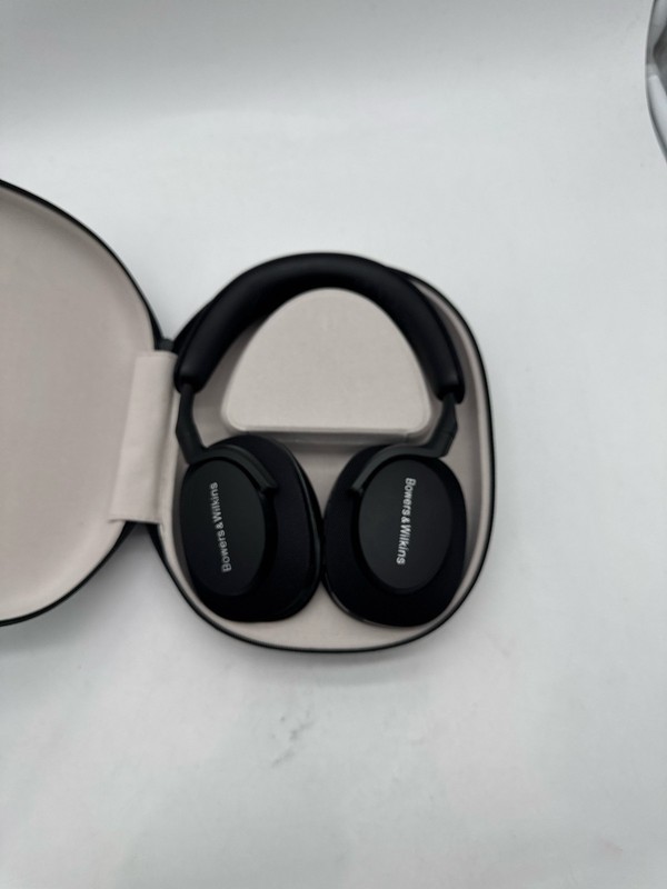 Bowers & Wilkins Px7 S2 Wireless Noise Canceling Over-Ear Headphones Black ANC