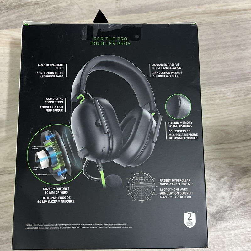 Razer Blackshark V2 X USB - Wired Esports Headset with Noise-Cancelling Mic gallery