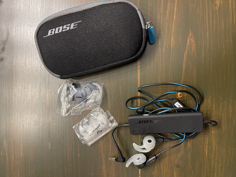 Bose QuietComfort 20 In-Ear Wired Earbuds ANC Mic Volume Control w/ Case (IOS)