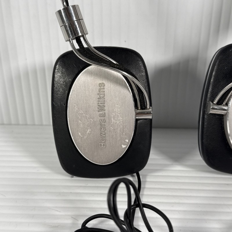 Bowers & Wilkins P5 Wired On-Ear Headphones Black Tested/Working gallery