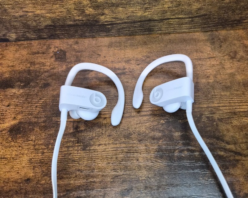 Beats by Dr. Dre Powerbeats3 Wireless In-ear Headphone – White