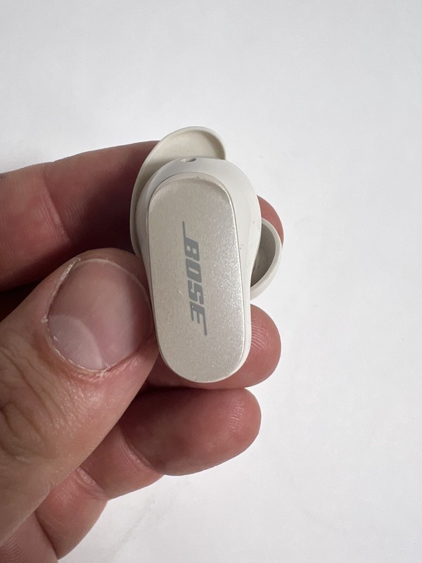 Bose QuietComfort II Wireless In-Ear RIGHT Earbud *For parts* As-Is WHITE 435911