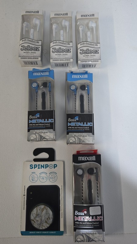 Maxell Jelleez Earset, Maxell Ear Phones Blue And Red & Spinpop. Lot Of 7.