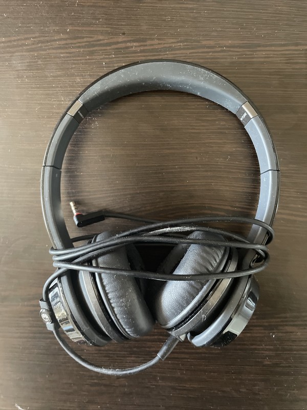 Monster Clarity Headband Headphones – Black- Good Condition