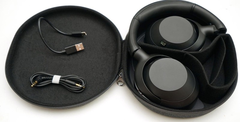 Sony WH-ULT900N/B Noise Canceling Headphones Bluetooth WHULT900N Black