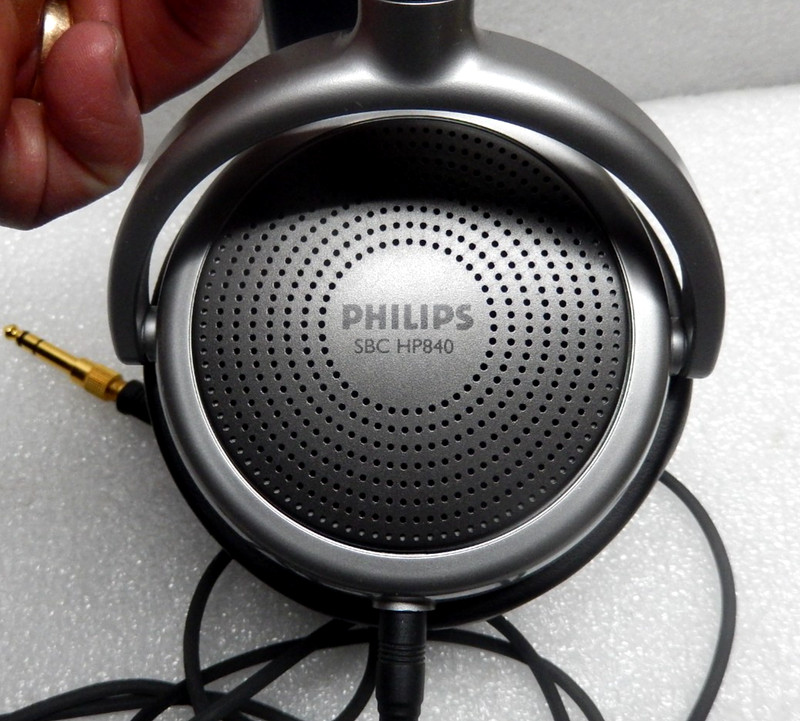 Vintage PHILIPS SBC HP840 Over-Ear Headphones RARE High Clarity *FREE SHIPPING* gallery