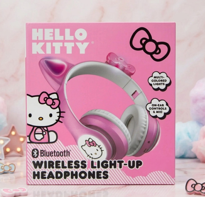 New Hello Kitty Wireless Bluetooth Headphones Light Up LED Ears Pink Sanrio
