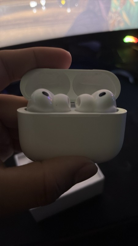 Apple AirPods Pro 3 Wireless Bluetooth In-Ear Earbuds w/ Charging Case White gallery