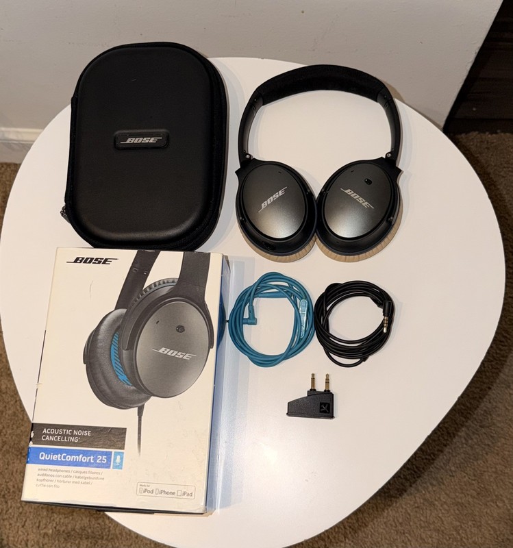 Bose QuietComfort QC25 Wired Noise Cancelling Headphones No Bluetooth